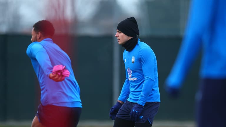 training-UCL League Phase MD7 Training-0195