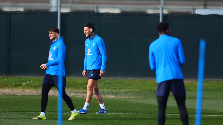 TRAINING-UCL R16  Training-0379