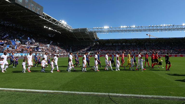 ingresso squadre-campionato serie a 2024 - 25 -giornata 4 atalanta - fiorentina-_0011