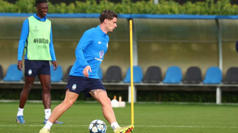 zalewski nicola-UCL League Phase MD3 Training1711