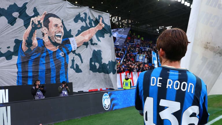 Celebrazione Marten De Roon-Serie A Enilive 25-26 Atalanta-Verona2428