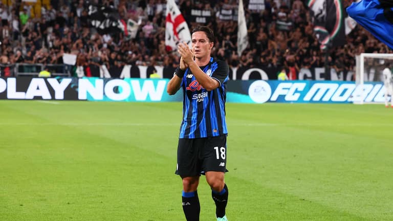 saluto ai tifosi-Serie A Enilive 26-27 Juventus-Atalanta0297