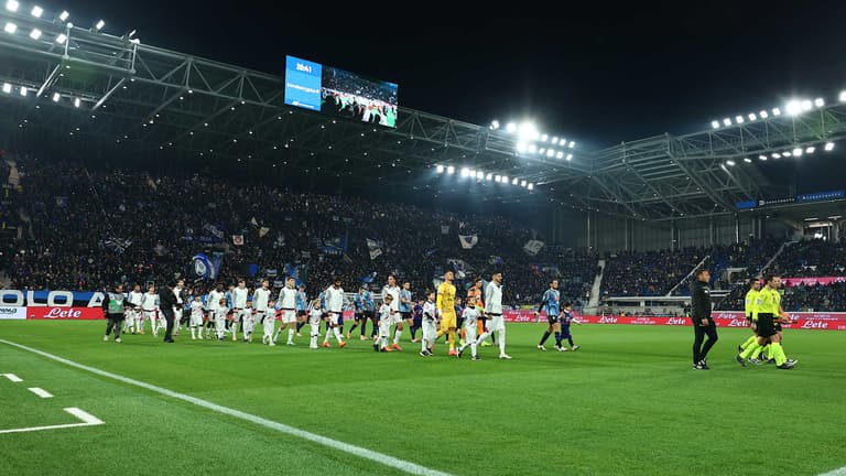 ingresso squadre-Serie A Enilive 25-26 Atalanta-Cagliari-0613
