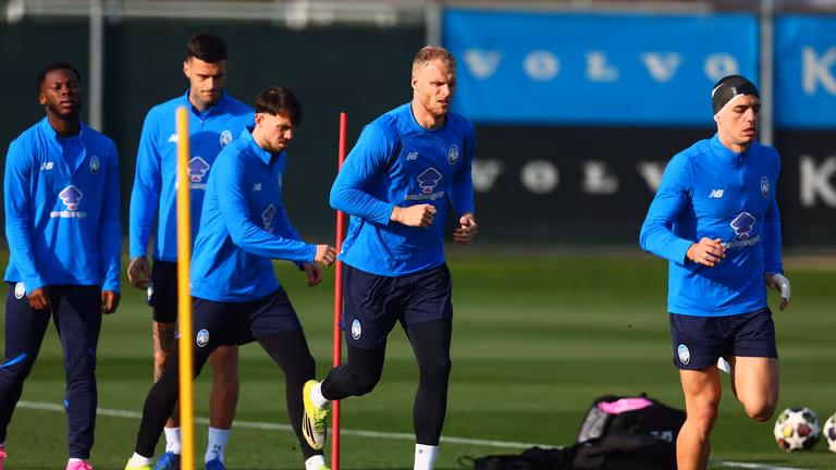 TRAINING-UCL R16  Training-0418