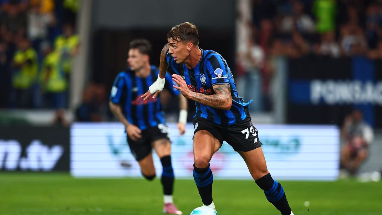 Daniel Maldini in campo con l'Italia che si è imposta 5-4