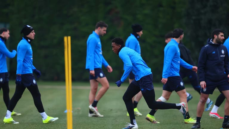 training-UCL League Phase MD7 Training-0255