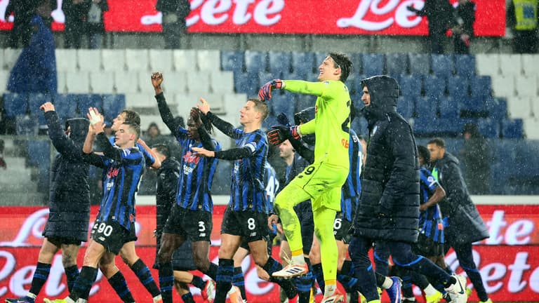 saluto ai tifosi-Serie A Enilive 25-26 Atalanta-Cremonese_0179