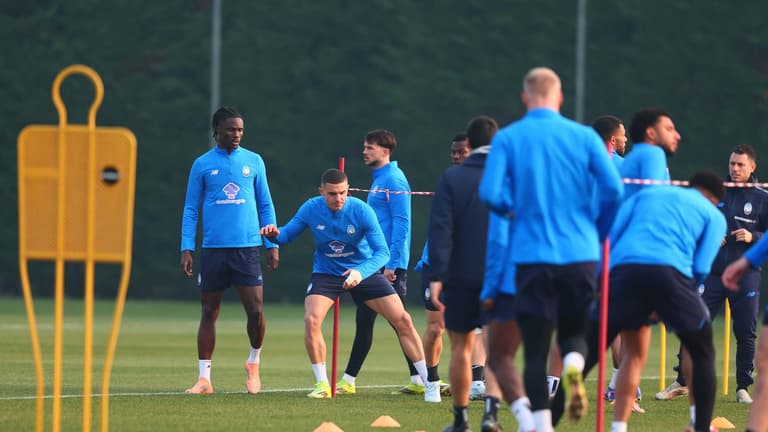 -UCL KO Play-offs Training-0366