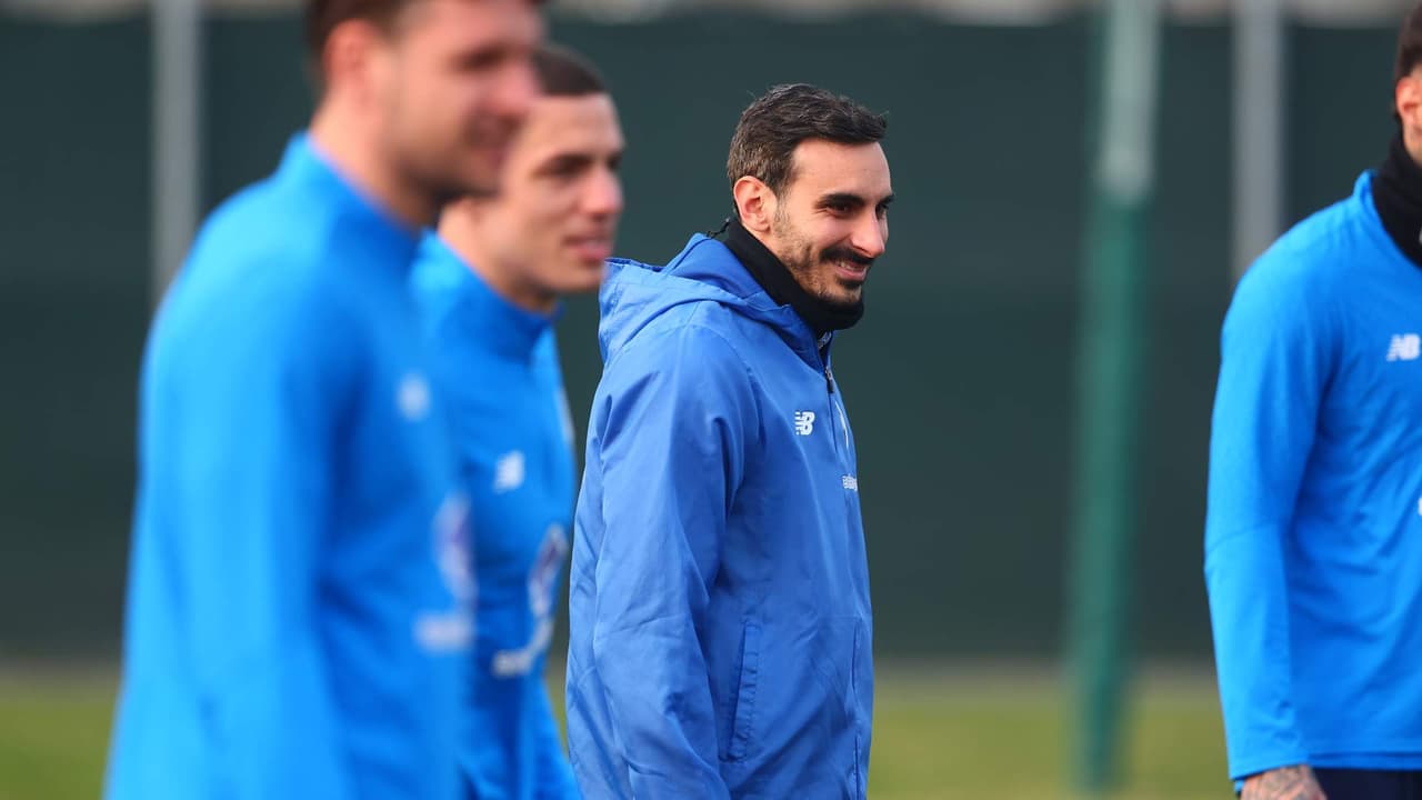 Allenamento mattutino con vista sull’andata degli ottavi di UCL