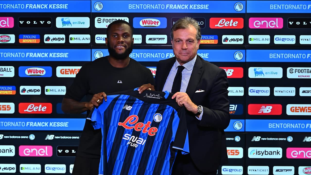 La conferenza stampa di presentazione di Franck Kessie