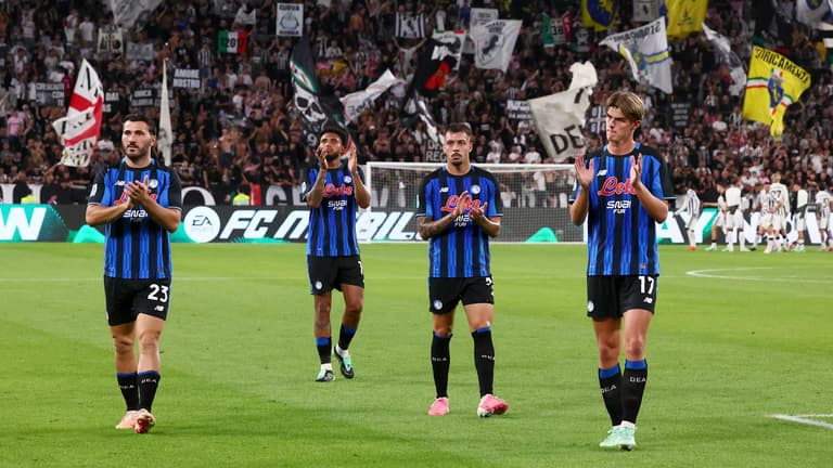 saluto ai tifosi-Serie A Enilive 26-27 Juventus-Atalanta0295