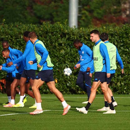 djimsiti berat-UCL League Phase MD3 Training1652