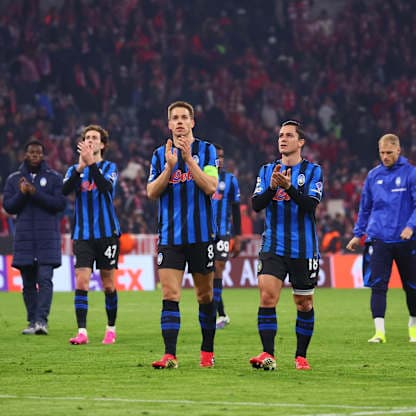 saluto ai tifosi-UCL R16 2nd leg Bayern Munchen-Atalanta-1019