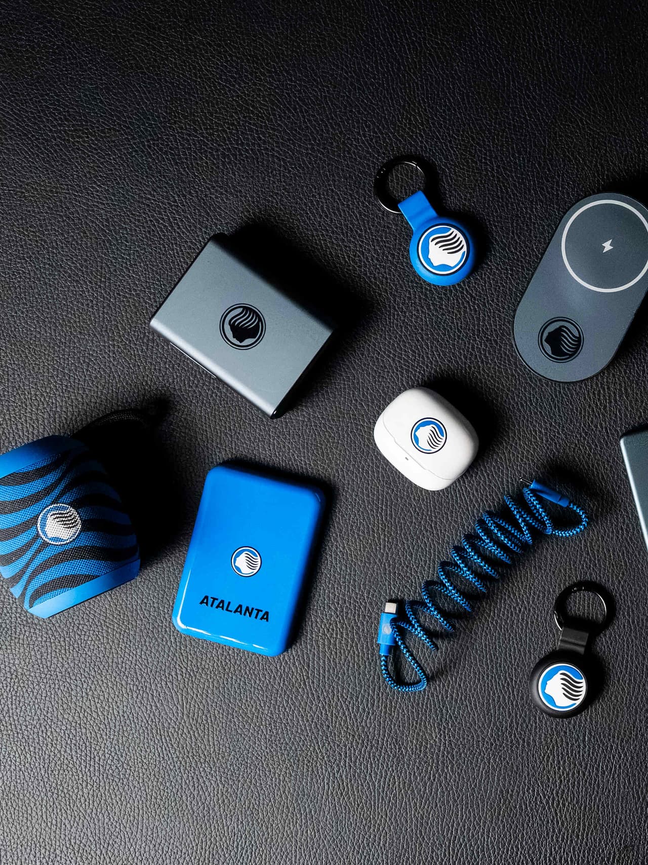 Nuovi accessori tech negli Atalanta Store