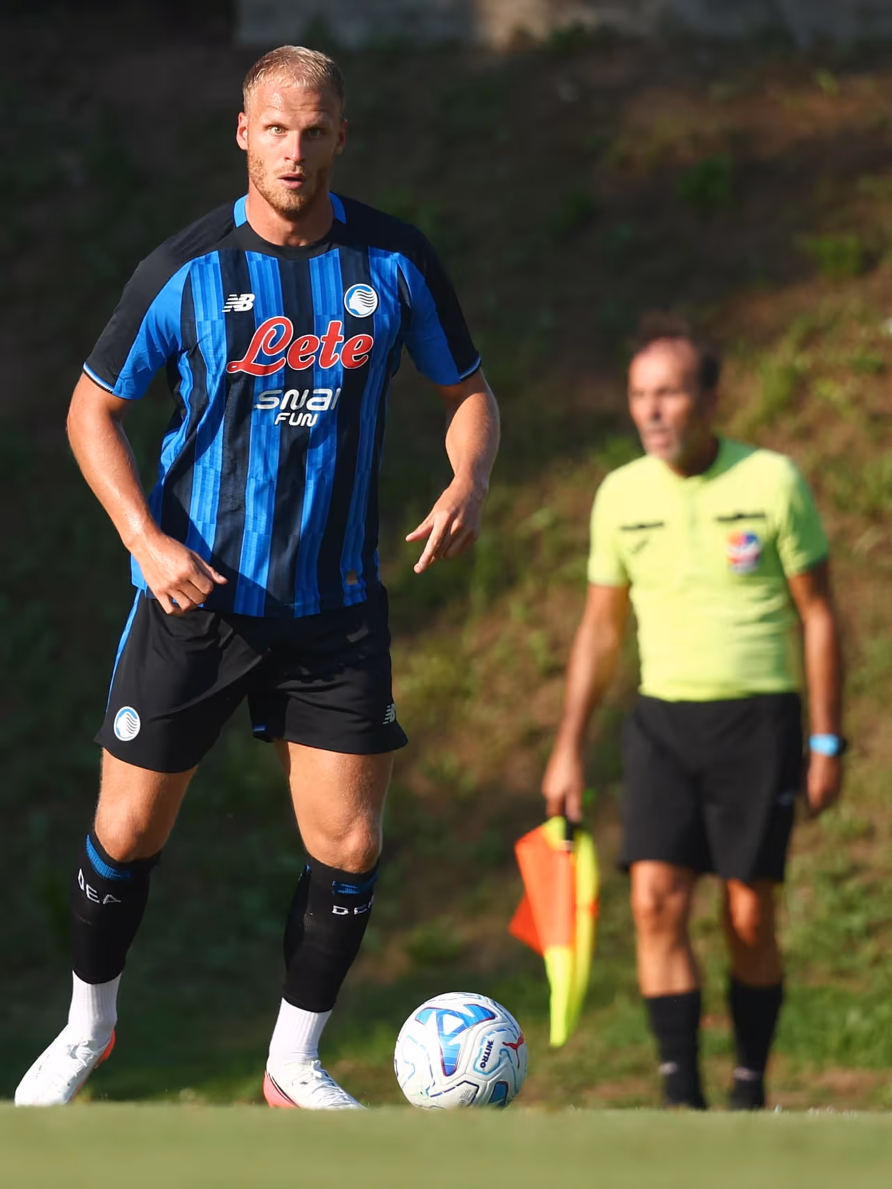 Risoluzione del contratto con Mitchel Bakker