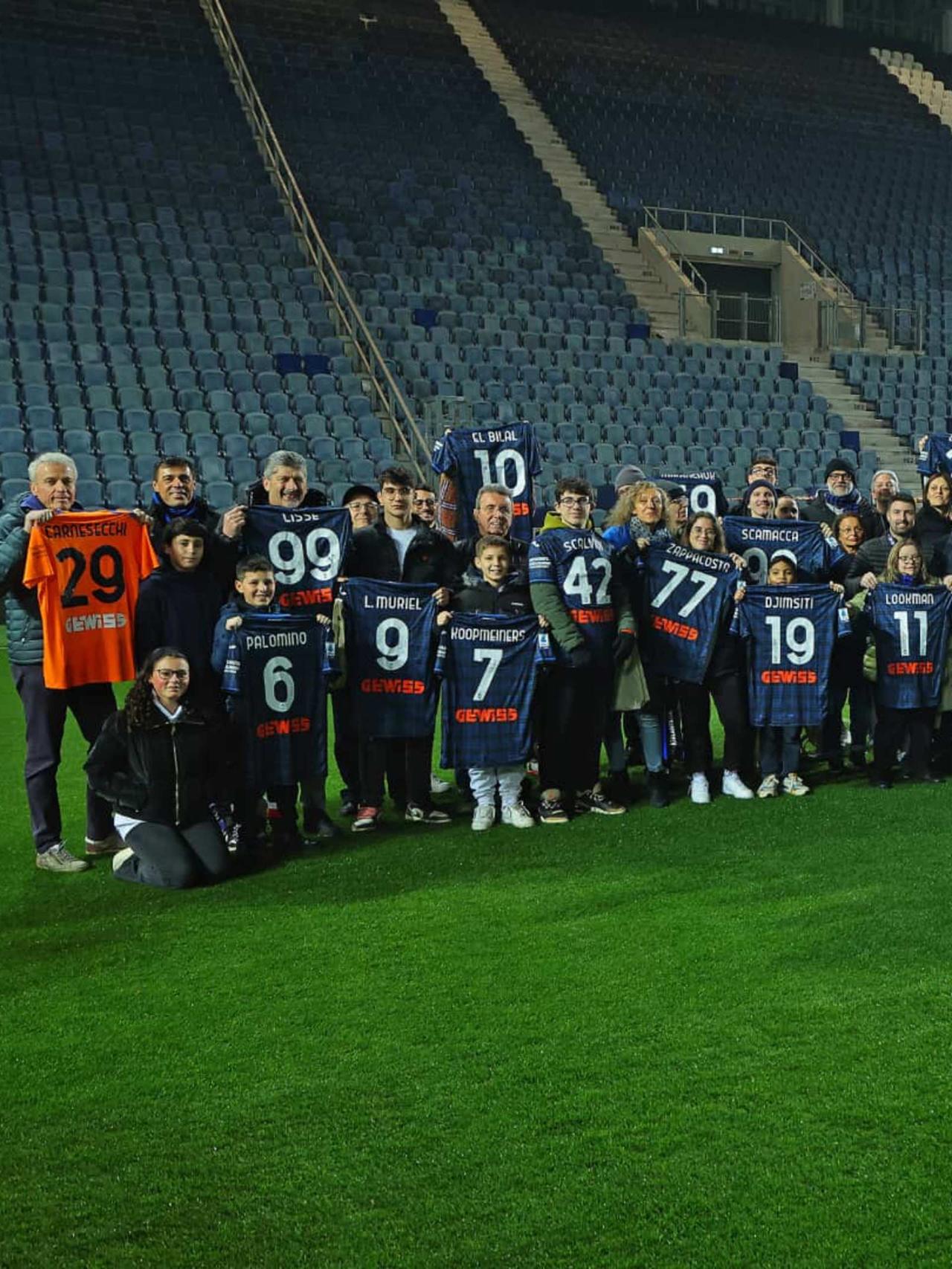 Xmas Match 2023, consegnate maglie e beneficenza