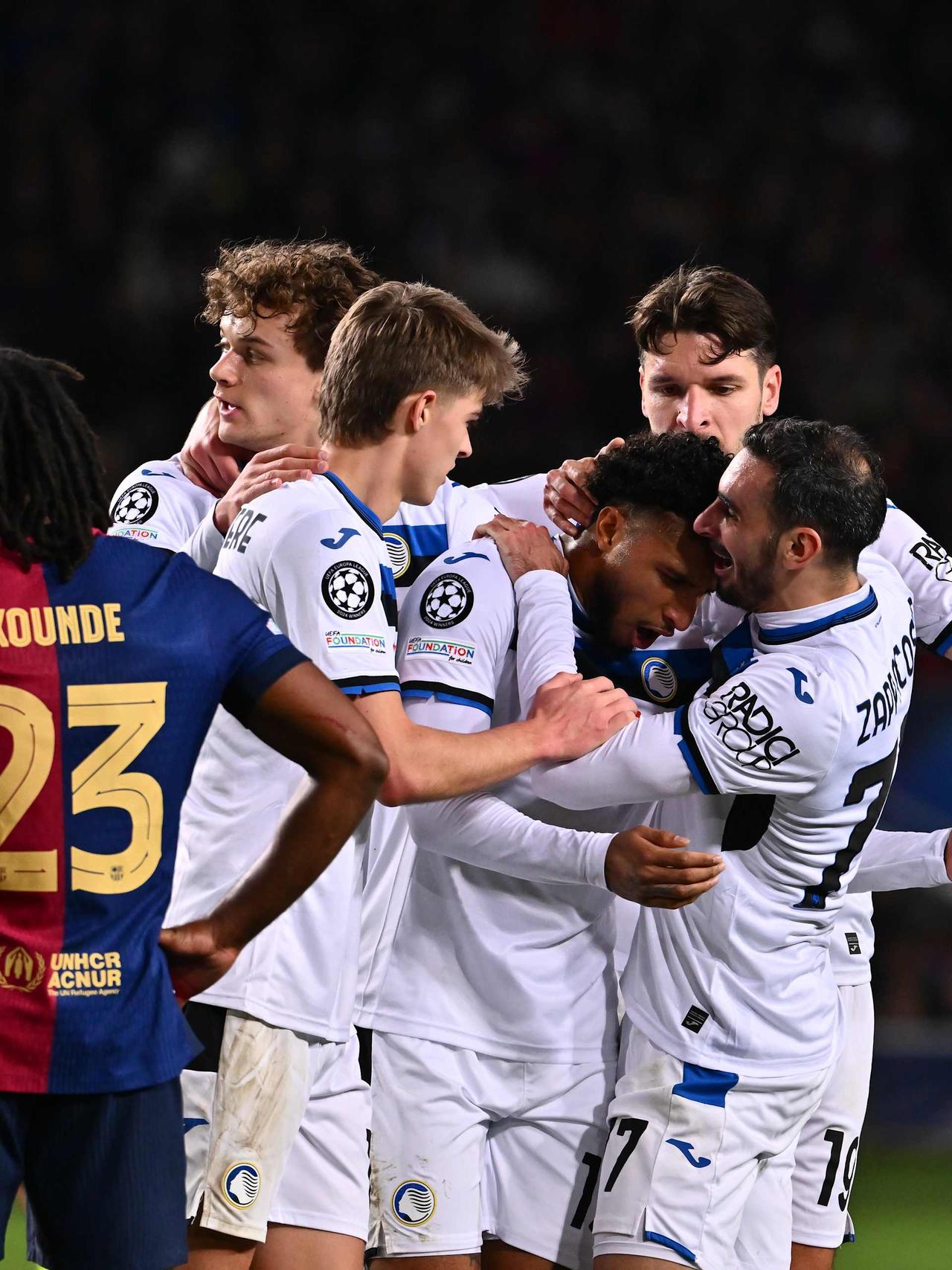 Infinita Atalanta: rimonta due volte il Barcellona