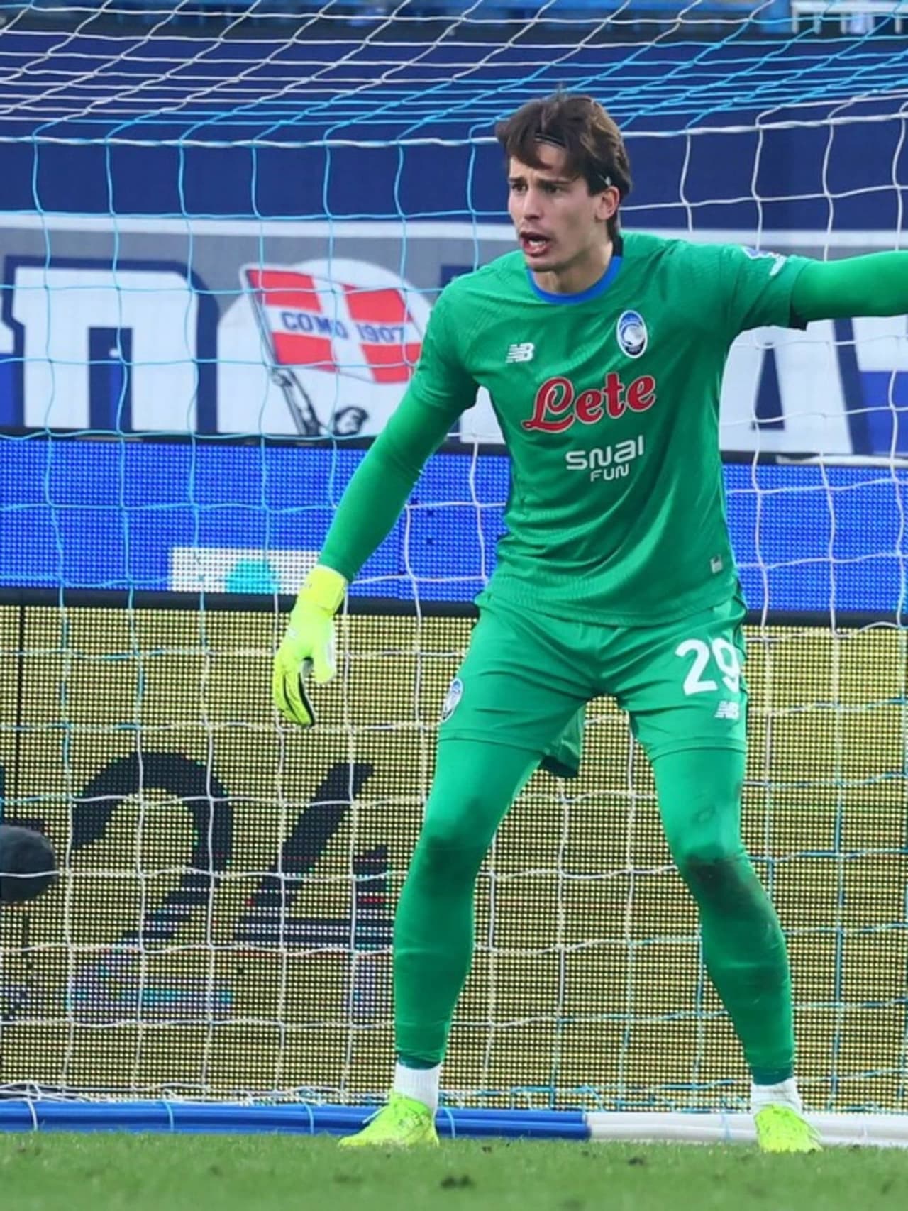 A Como in dieci uomini una grande prova di carattere