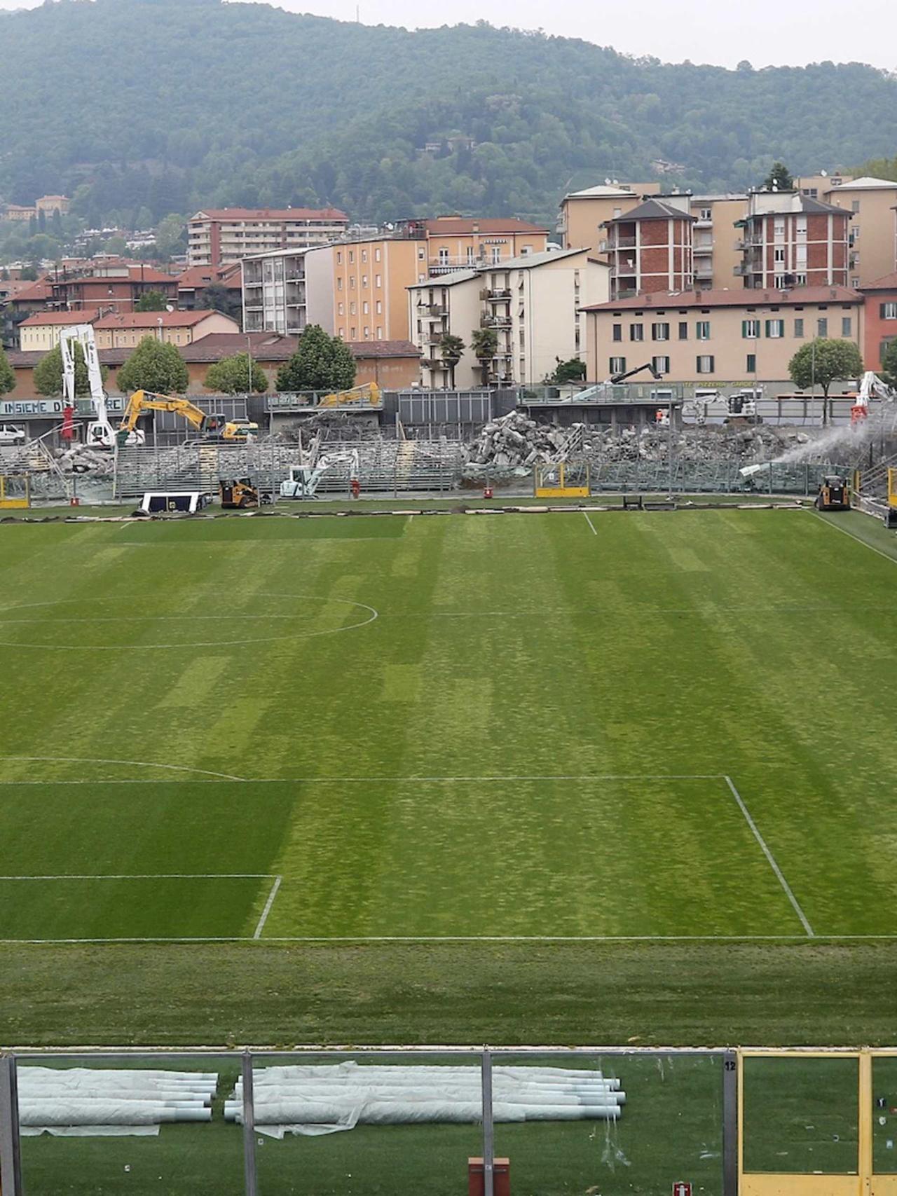 DEMOLITION DAY: CURVA NORD QUASI DEMOLITA