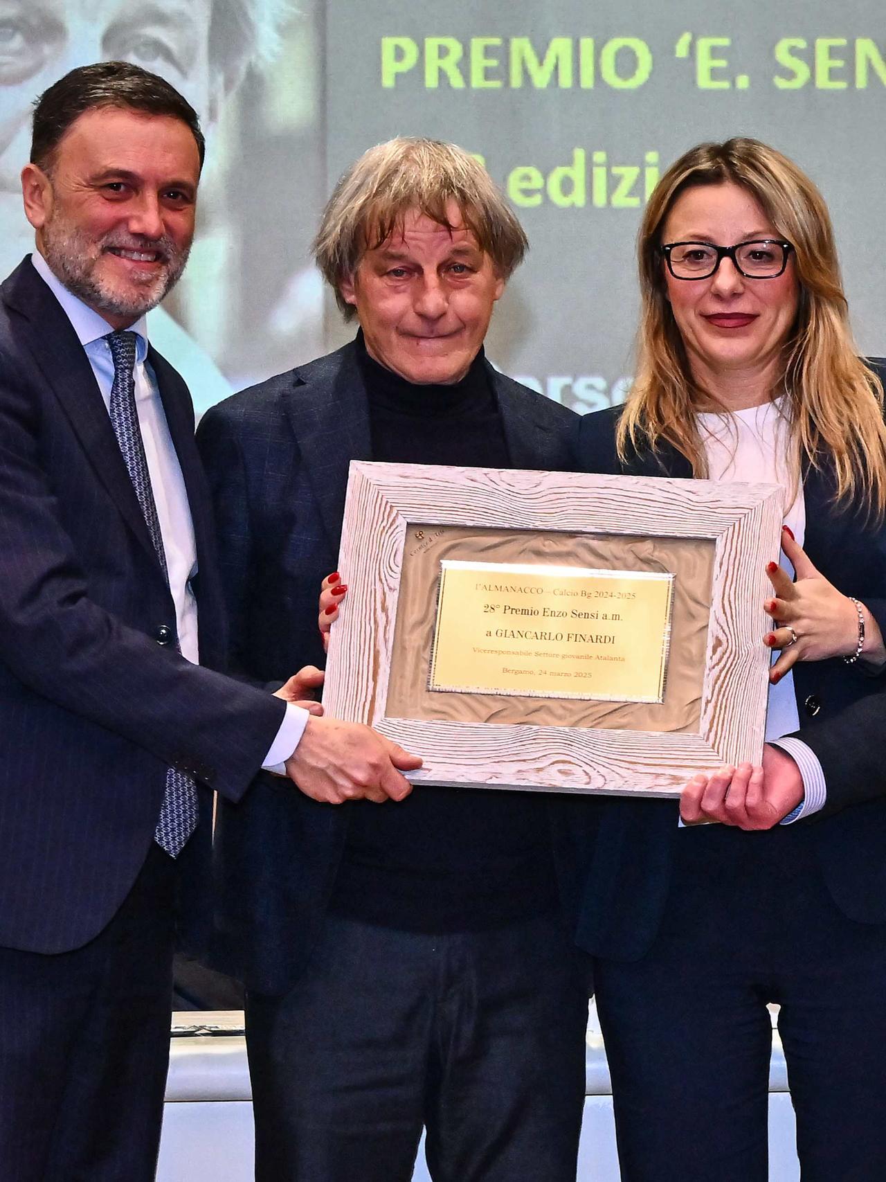 A Giancarlo Finardi il "Premio Enzo Sensi"
