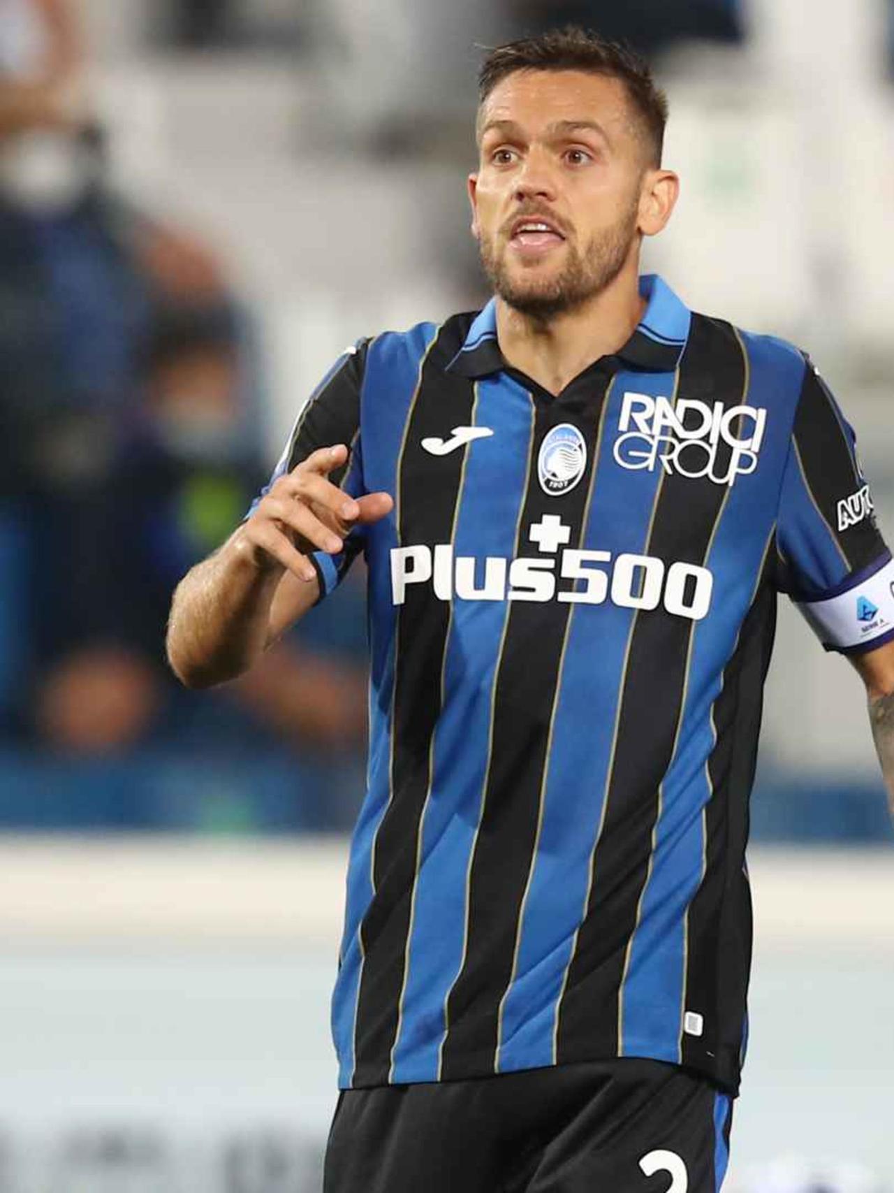 Rafael Toloi in campo con l’Italia