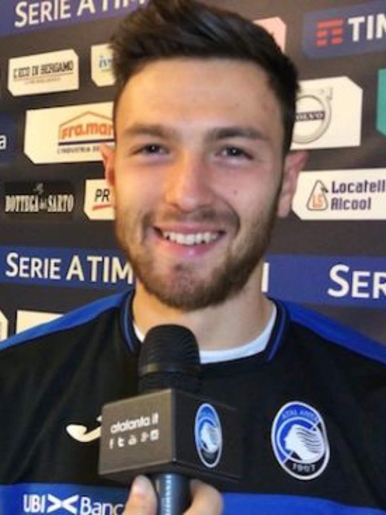Il centrocampista Luca Rizzo si presenta