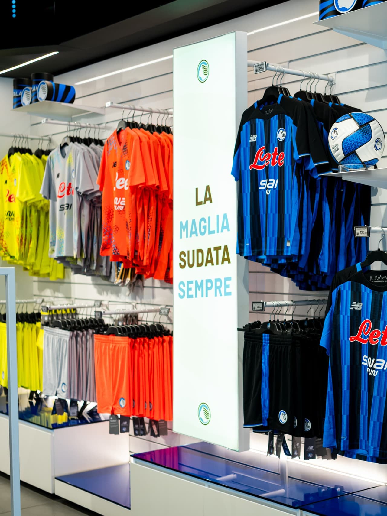 Atalanta Store: disponibili i kit gara Home e Portiere 2026/27