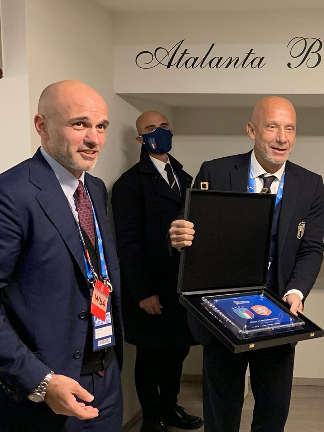 Italia-Olanda, il saluto