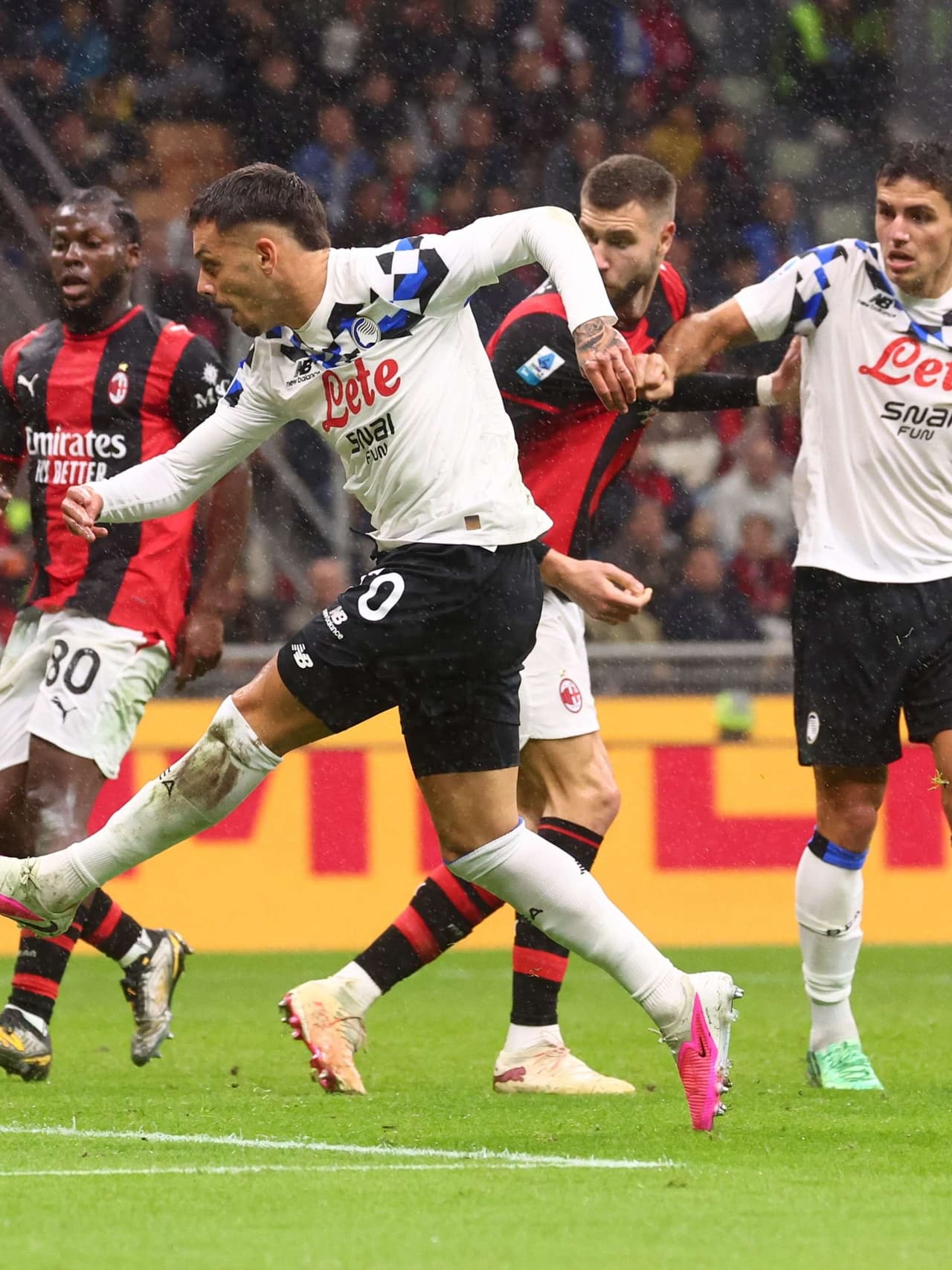 Al Meazza segnano Gaetano e Krstović, ma finisce 3-2 per il Milan
