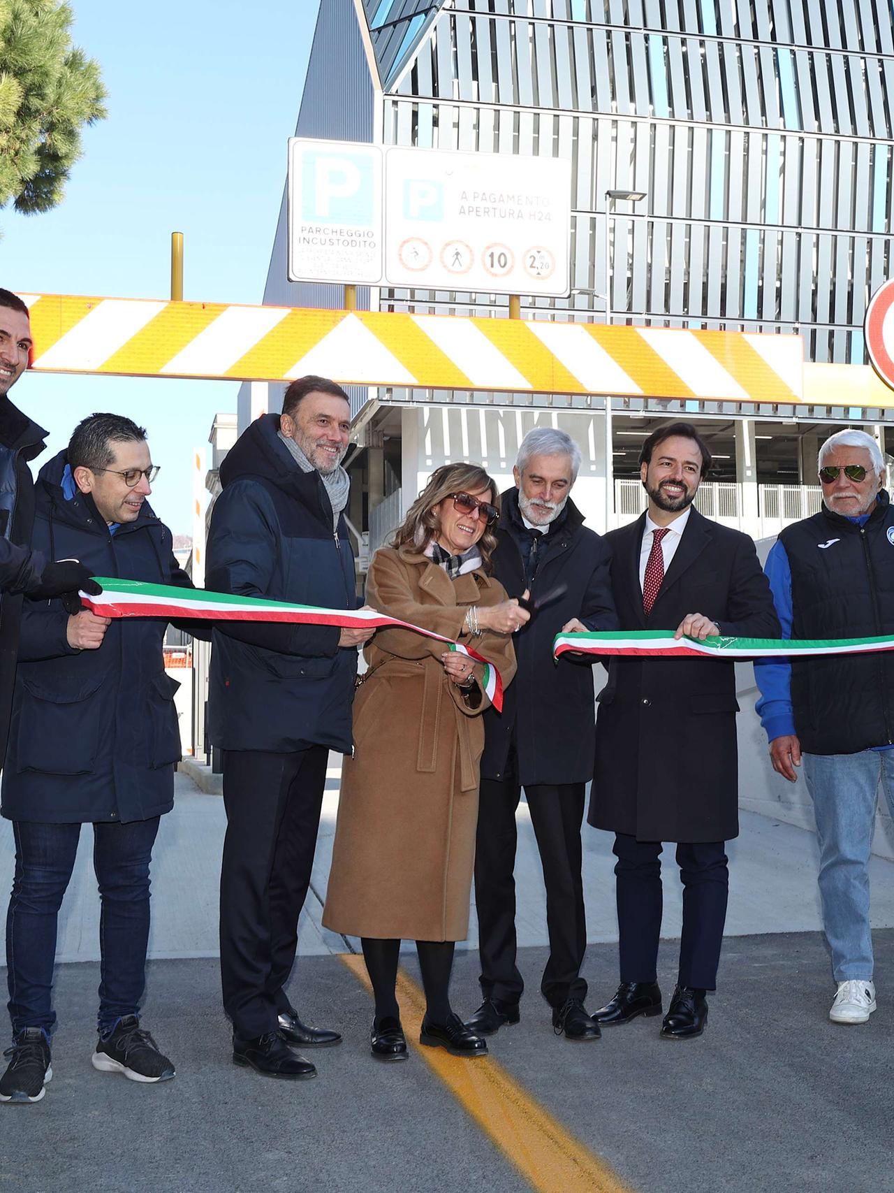 Taglio del nastro per il Parcheggio Stadio