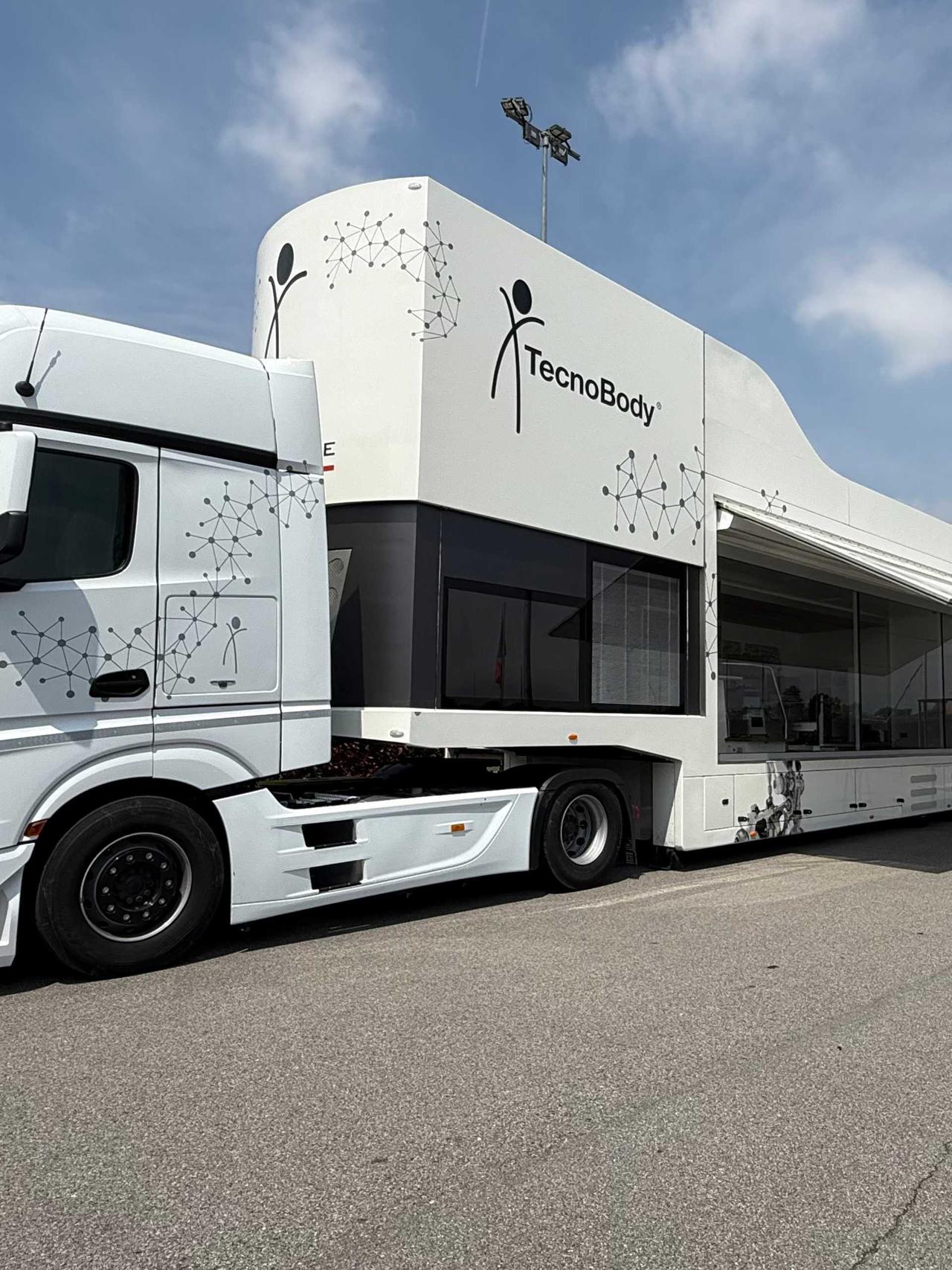 Il truck TecnoBody al Centro Bortolotti
