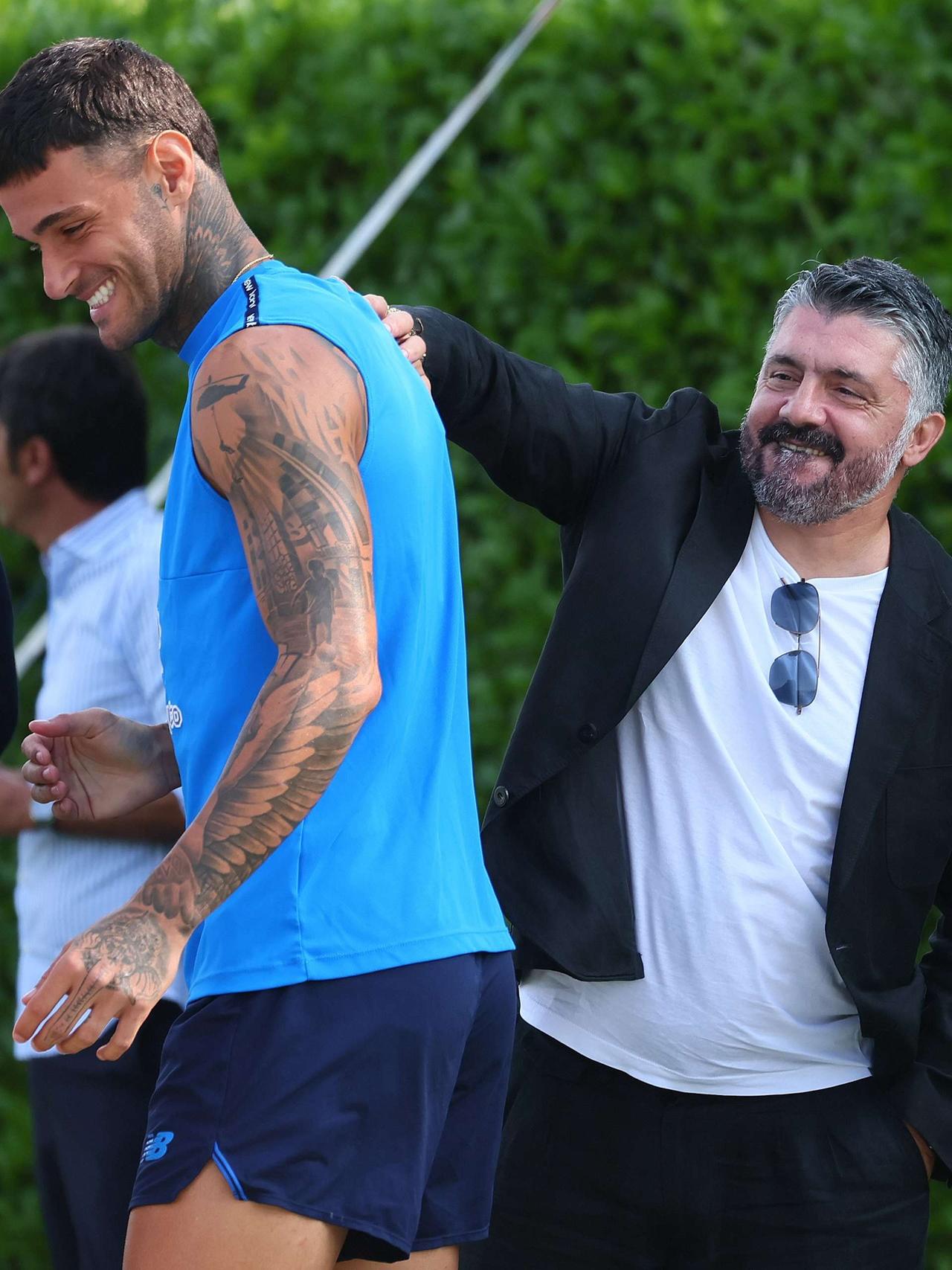 Il CT Gattuso e gli Azzurri in visita al Centro Bortolotti