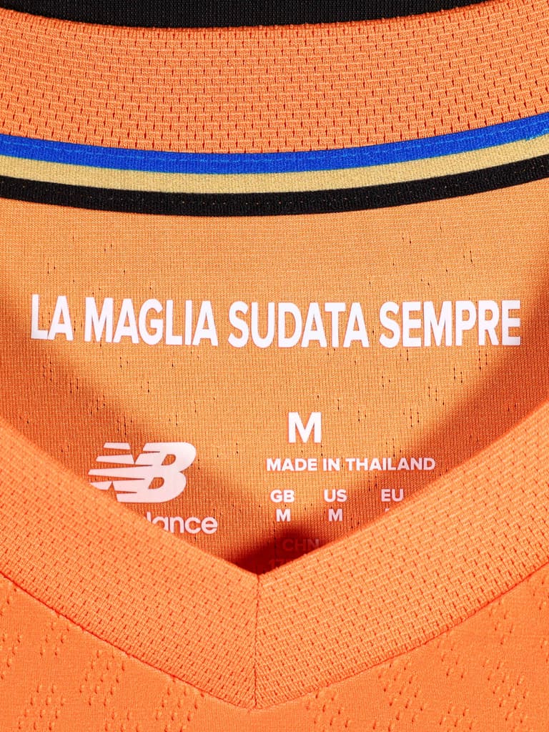 Third kit Atalanta x New Balance 2025:26 - Motto
