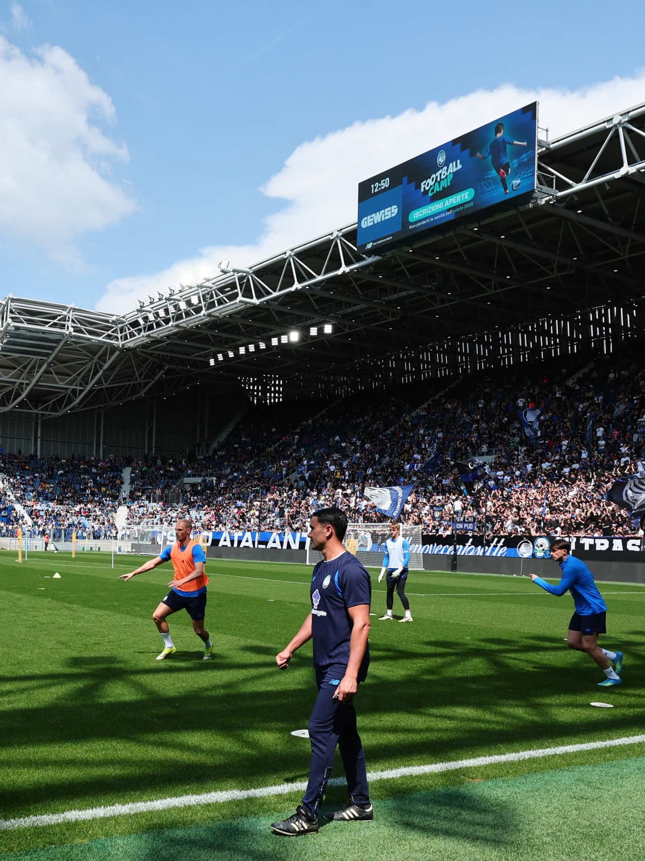 Allenamento in tarda mattinata alla New Balance Arena