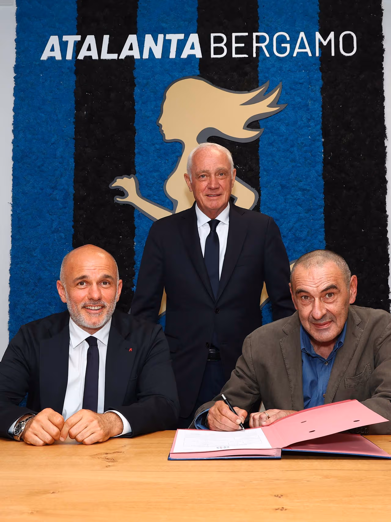 La panchina dell'Atalanta è di Maurizio Sarri: benvenuto mister!