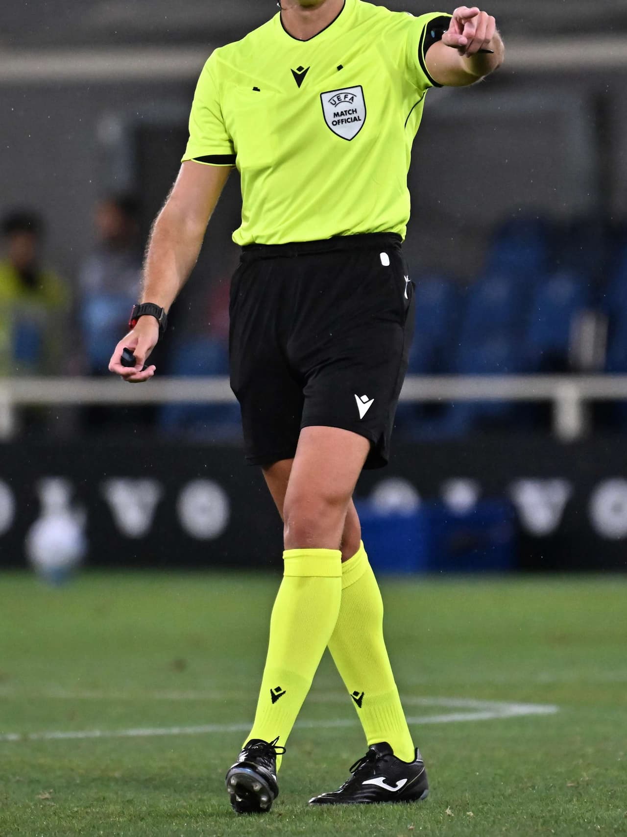 L'arbitro per la prima di Conference League