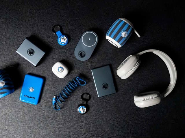 Nuovi accessori tech negli Atalanta Store