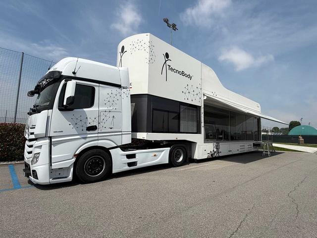 Il truck TecnoBody al Centro Bortolotti