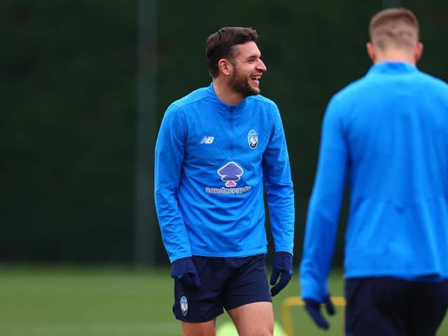 Allenamento mattutino con vista sul ritorno dei playoff di UCL